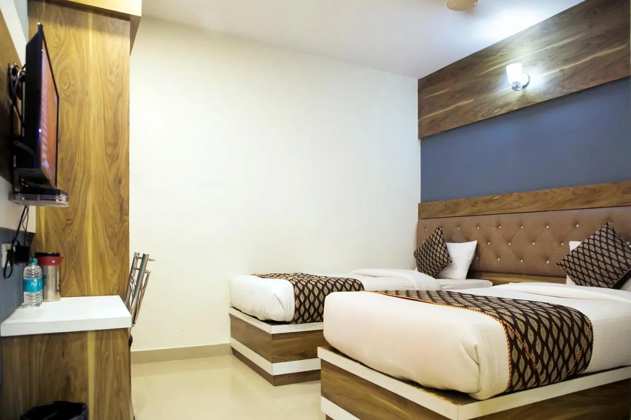Ganges Grand Hotel Varanasi 3*,  India